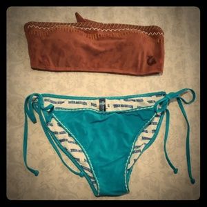 TRUE RELIGION TWO PIECE SWIMMING WEAR